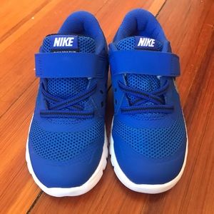 Nike kid’s size 9 blue sneakers